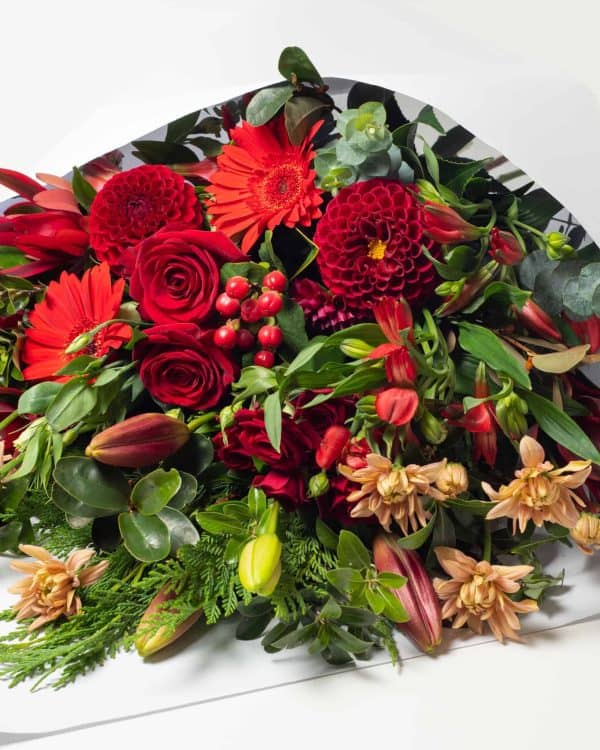 expressions-local-cambridge-hamilton-florist-delivery-red-flower-bouquet