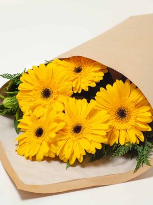 expressions-local-cambridge-hamilton-florist-delivery-yellow-gerbera-flower-bouquet
