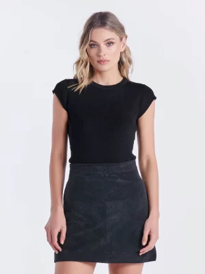 sass-clothing-short-sleeve-knit-top-hilary-black-expressions