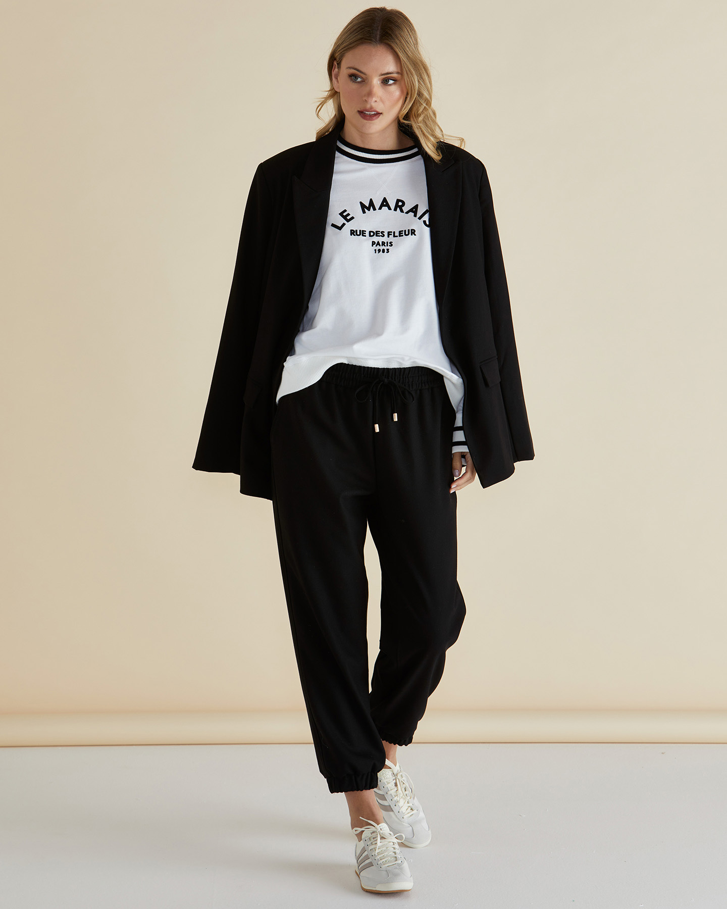 Seattle Jogger - Black - Image 1