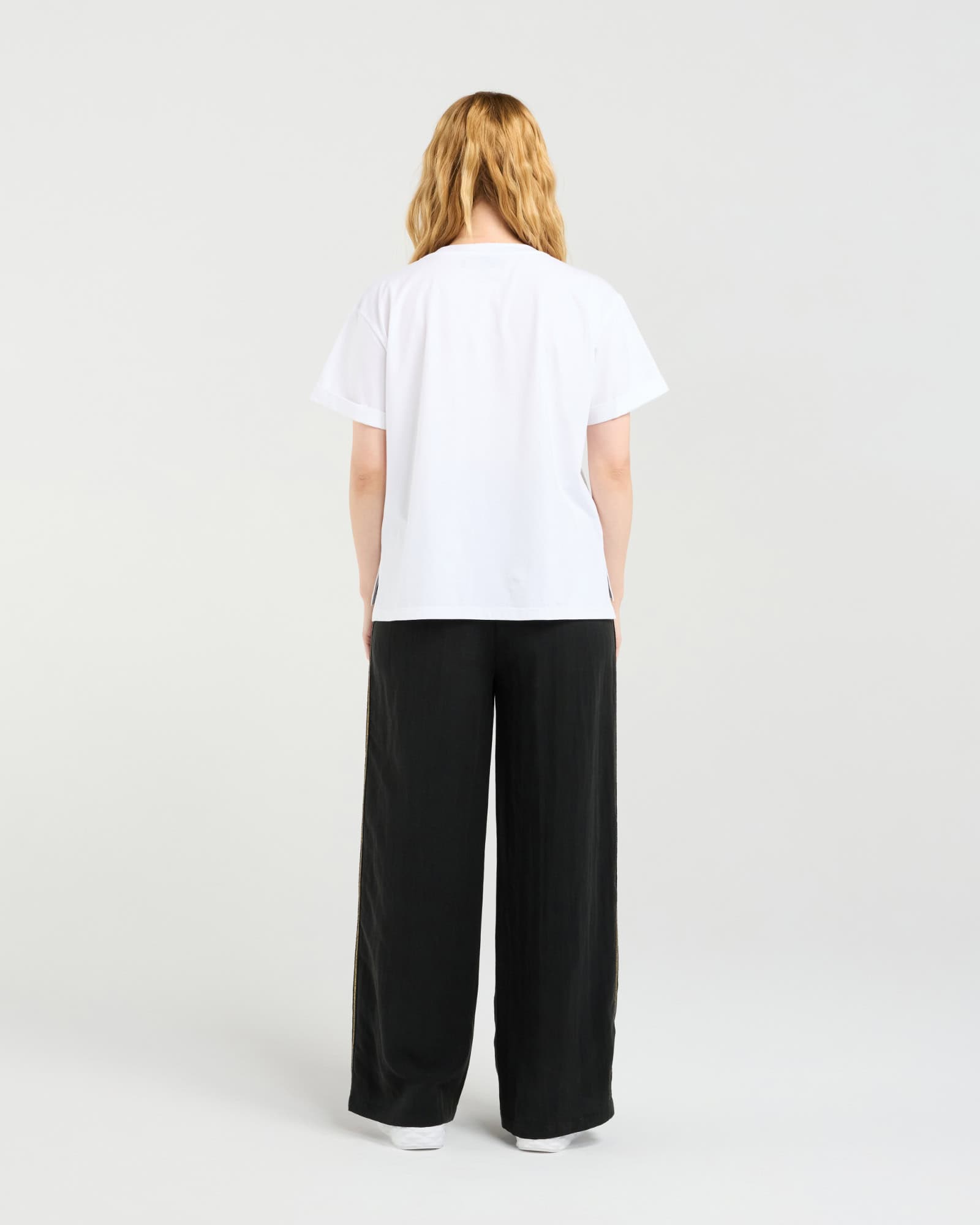 Elena T-shirt - White - Image 3