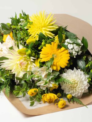 expressions-local-cambridge-hamilton-florist-delivery-yellow-flower-bouquet