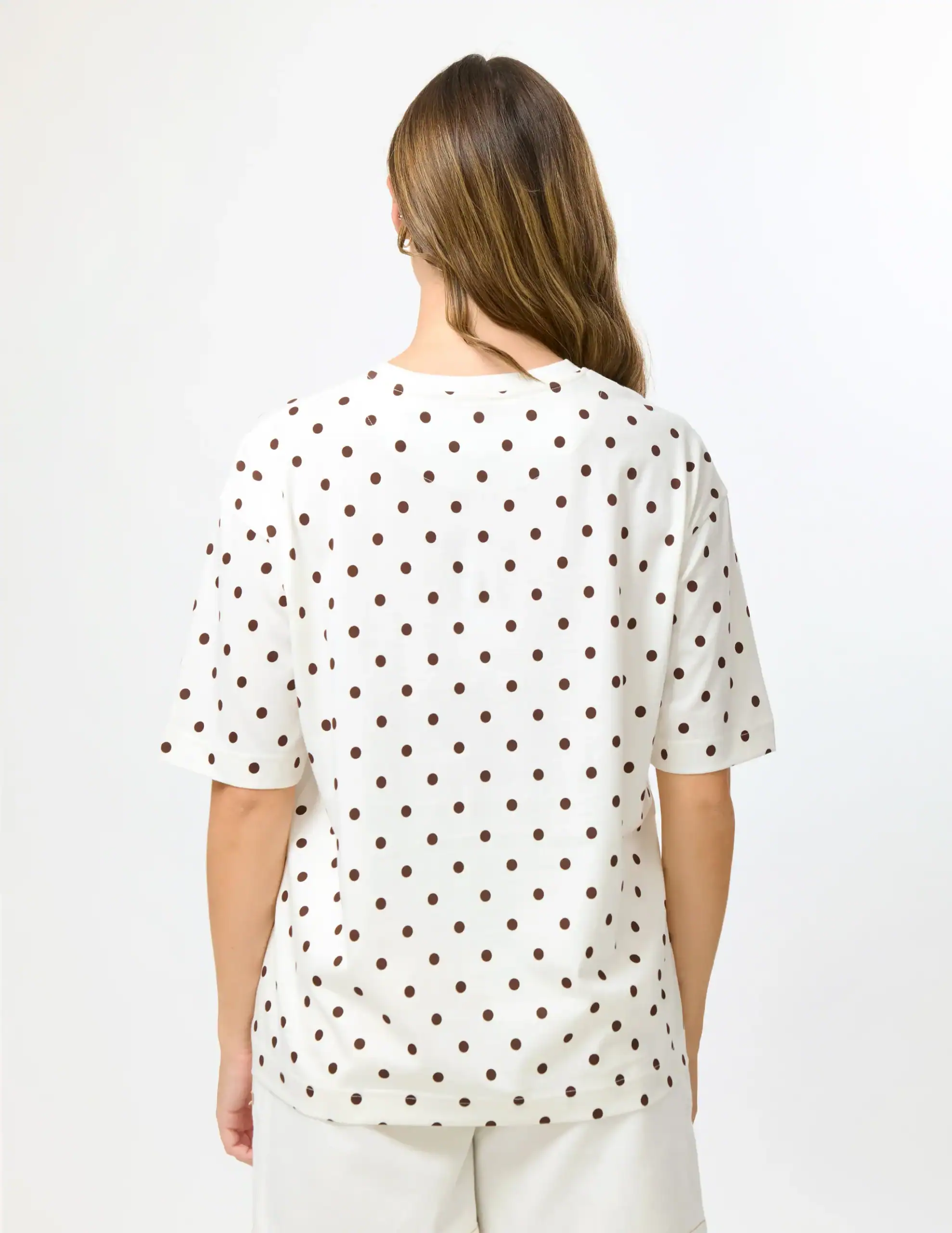 Porter Tee Milk - Spot - Image 3